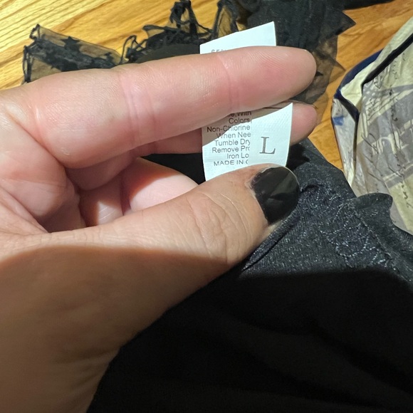 TOP - Picture 2 of 2